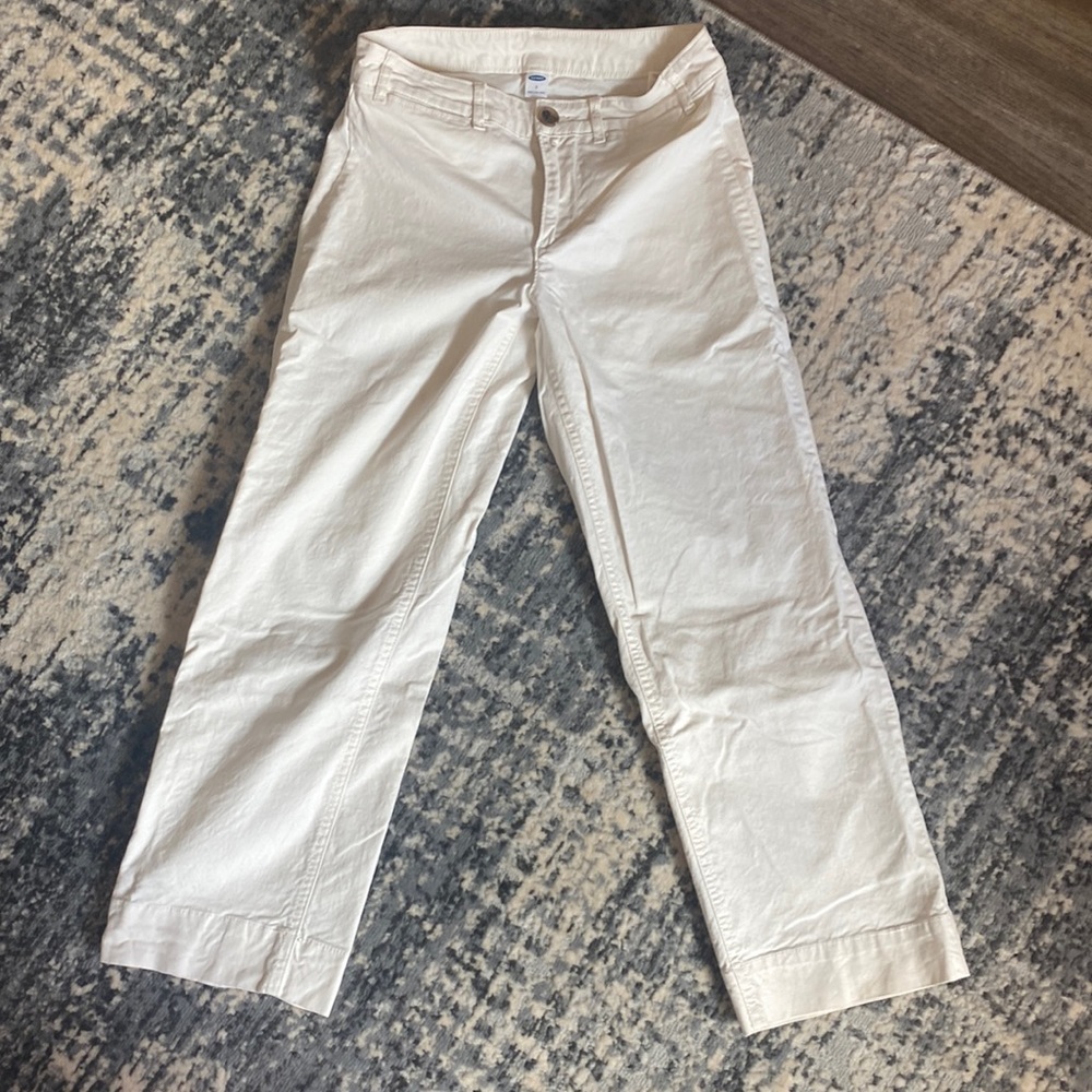 Old Navy cropped cream pant size 2